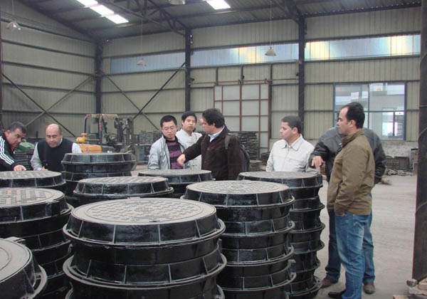 复合井盖沟盖板